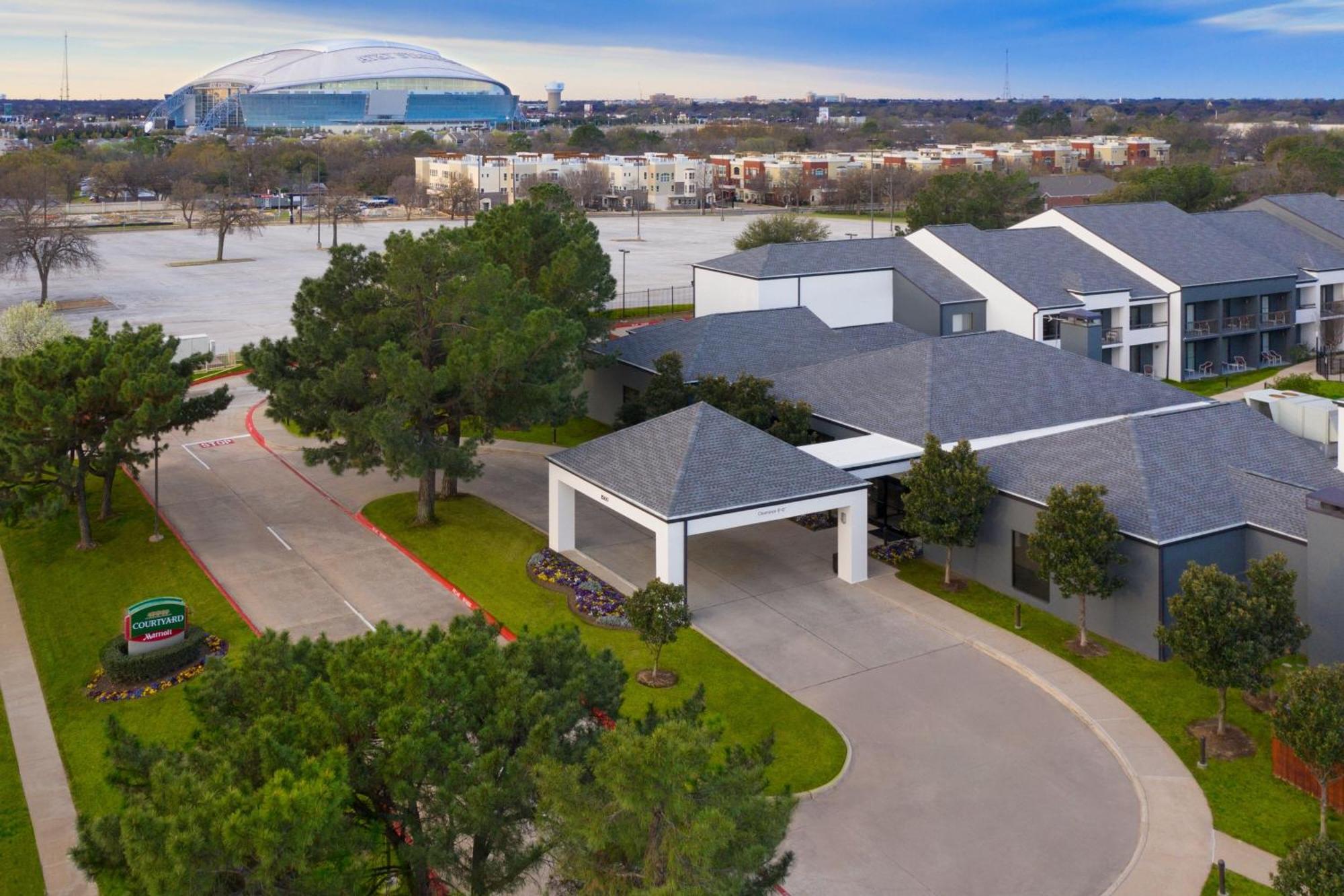 Courtyard By Marriott Dallas Arlington Entertainment District Екстер'єр фото